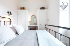 Newly renovated stunning apartment in Stockbridge